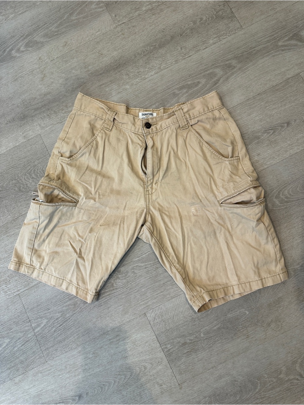 Signature by Levi Strauss Tan Cargo Shorts with Zip Pockets